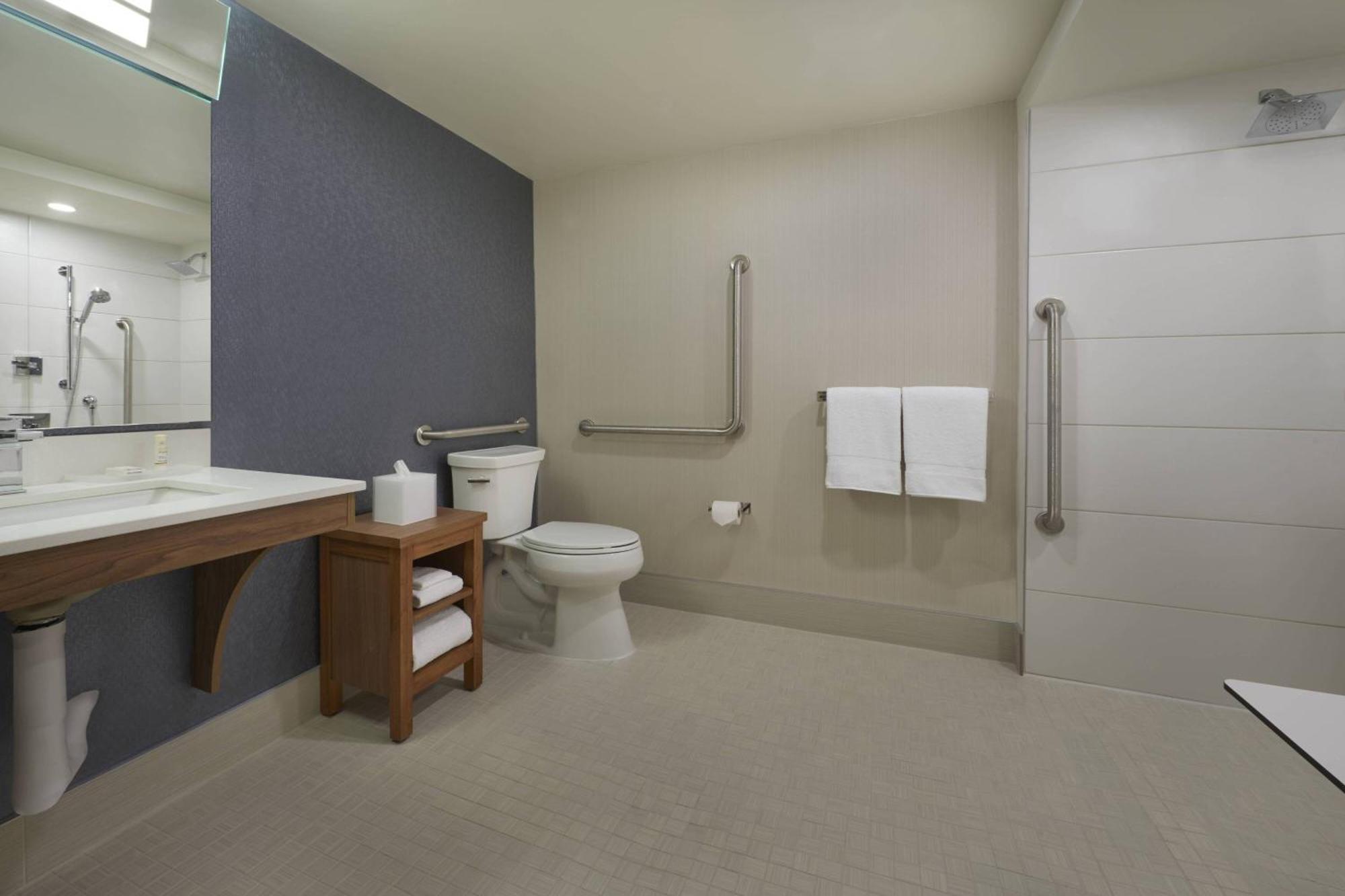 Hotel Courtyard By Marriott Oshawa Esterno foto