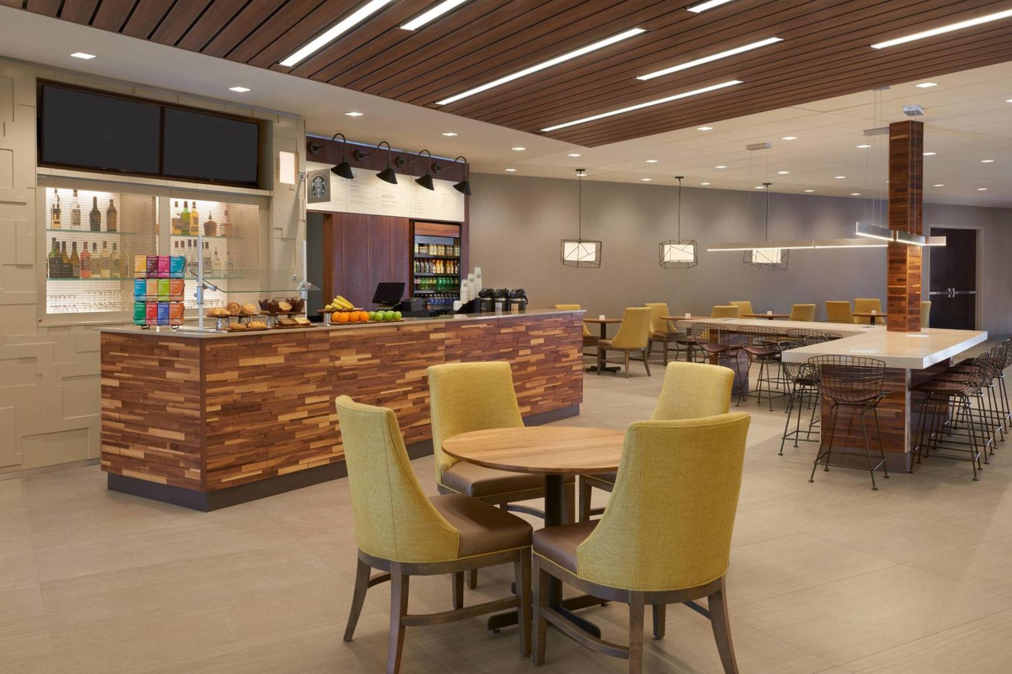 Hotel Courtyard By Marriott Oshawa Esterno foto