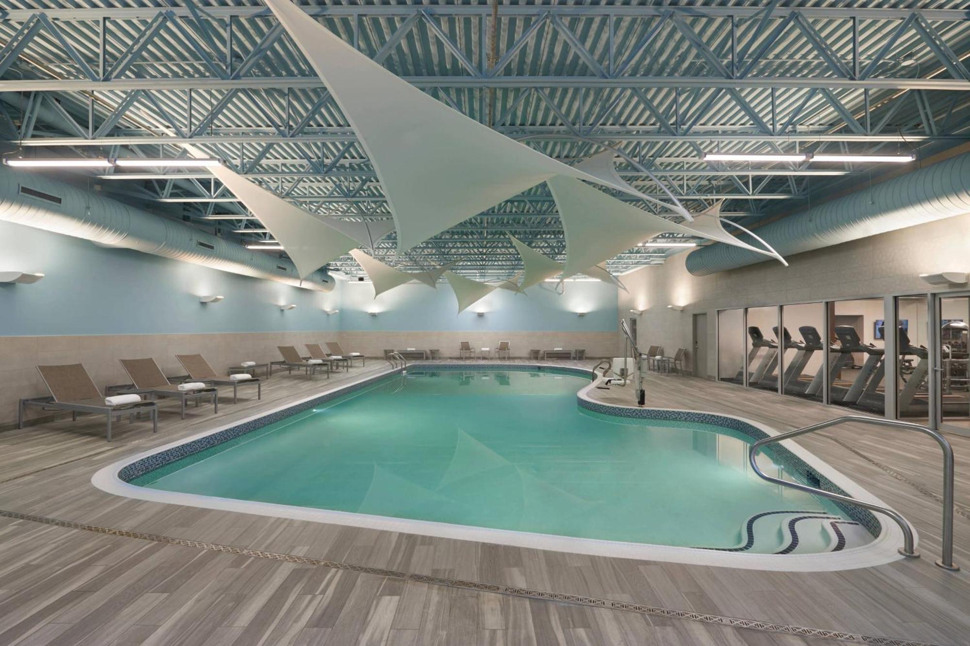 Hotel Courtyard By Marriott Oshawa Esterno foto